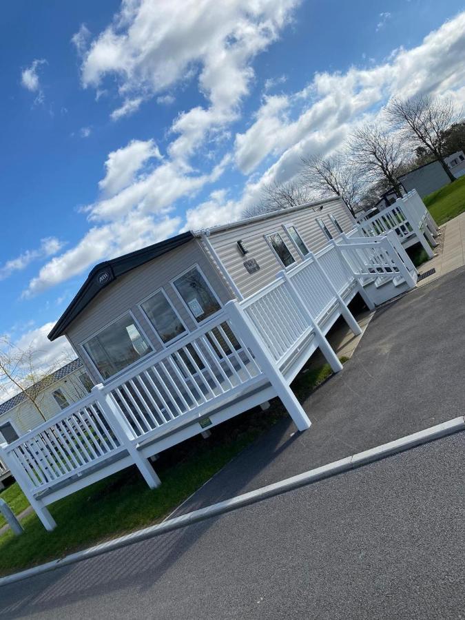 Ryedale Villa Tattershall Exterior photo